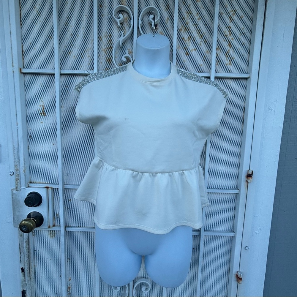 NWT Cupio Blush S sleeveless embellished  Top/blouse whisper white